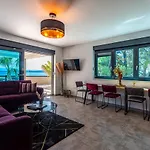 アパートホテル Marina-bay-resort - With Pool - First Line To The Sea