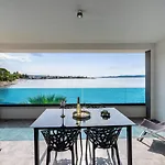 Aparthotel Marina-bay-resort - With Pool - First Line To The Sea 4*