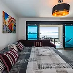 Marina-bay-resort - With Pool - First Line To The Sea Aparthotel 4*