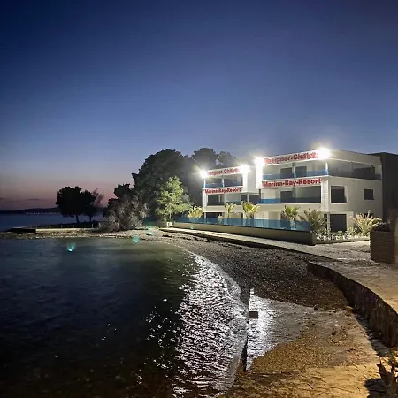Marina-bay-resort - With Pool - First Line To The Sea