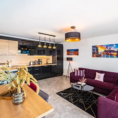 Apart-hotel Marina-bay-resort 4*