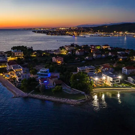 Marina-bay-resort - With Pool - First Line To The Sea 4* Sukošan