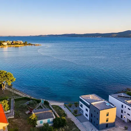 Marina-bay-resort - With Pool - First Line To The Sea 4* Sukošan