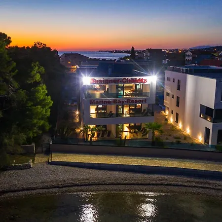 Marina-bay-resort - With Pool - First Line To The Sea アパートホテル Sukošan