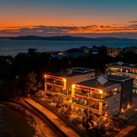Marina-bay-resort - With Pool - First Line To The Sea 4* Sukošan