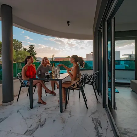 מלון דירות Marina-bay-resort - With Pool - First Line To The Sea Sukošan