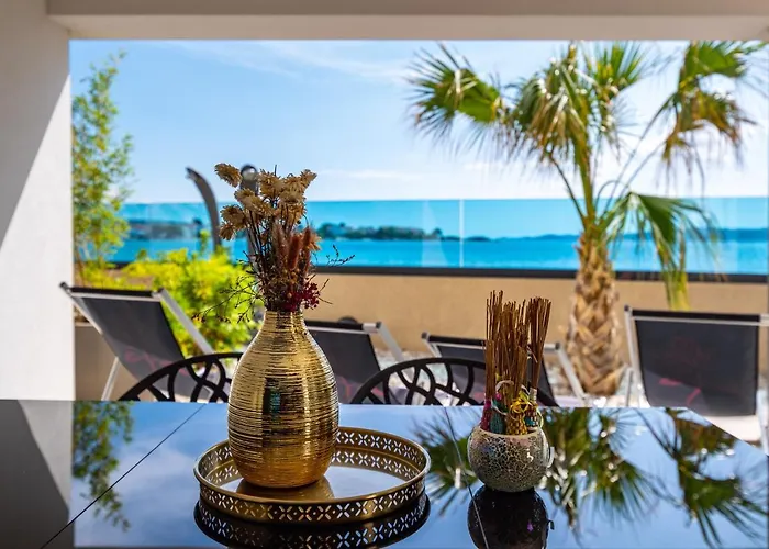 Marina-bay-resort - With Pool - First Line To The Sea 4* Sukošan