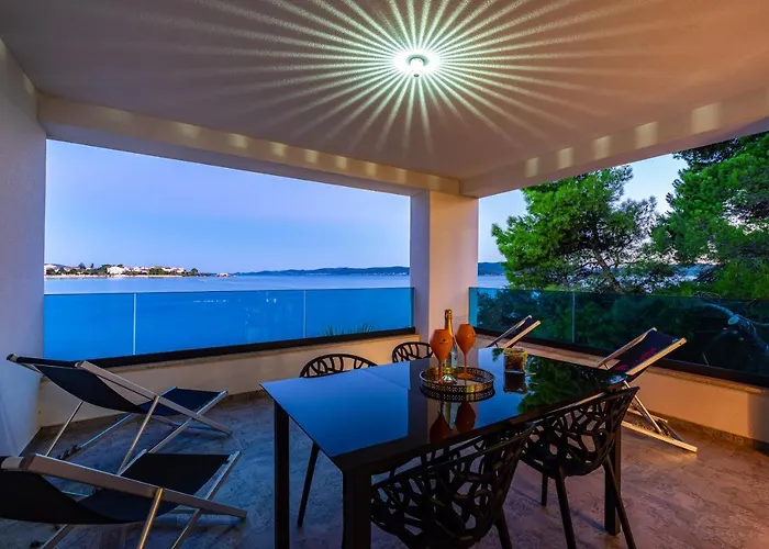 Hotel apartamentowy Marina-bay-resort - With Pool - First Line To The Sea
