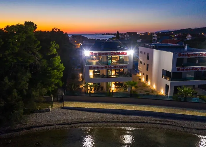 Marina-bay-resort - With Pool - First Line To The Sea Hotel apartamentowy Sukošan