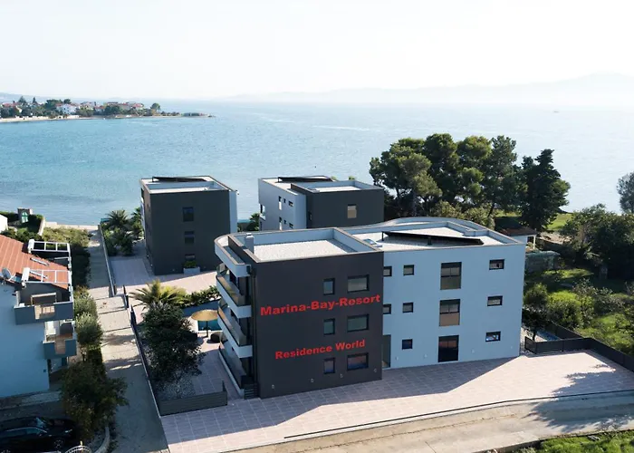 Hotel apartamentowy Marina-bay-resort - With Pool - First Line To The Sea