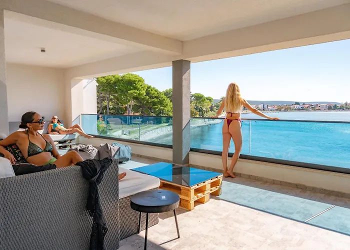 Marina-bay-resort - With Pool - First Line To The Sea Hotel apartamentowy Sukošan