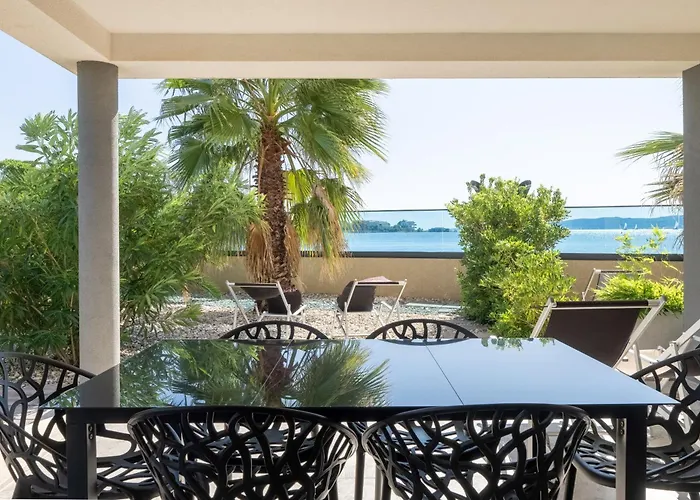 Marina-bay-resort - With Pool - First Line To The Sea 4* Sukošan