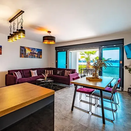 Marina-bay-resort 4* Сукошан