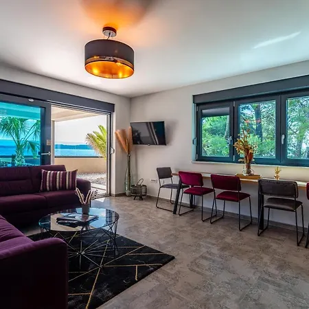 Апарт-отель Marina-bay-resort