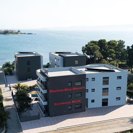 Hotel apartamentowy Marina-bay-resort - With Pool - First Line To The Sea