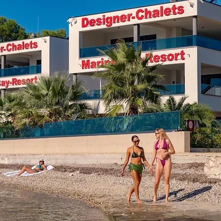 Апарт-отель Marina-bay-resort 4*