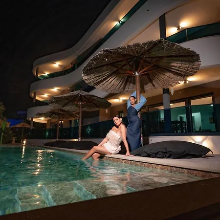Marina-bay-resort - With Pool - First Line To The Sea アパートホテル Sukošan