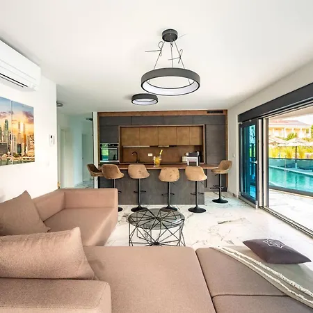 Апарт-отель Marina-bay-resort